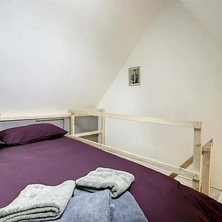 Apartment Chez Mily Joli Petit Duplex Plein Centre Villers Cotteret Draps Et Serviettes Fournis Villers-Cotterets (Aisne)
